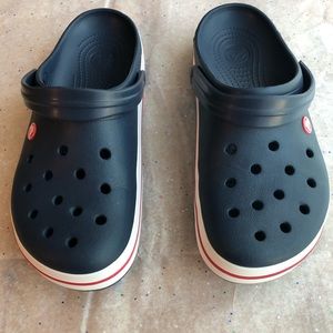 Men’s Crocs shoes 11
